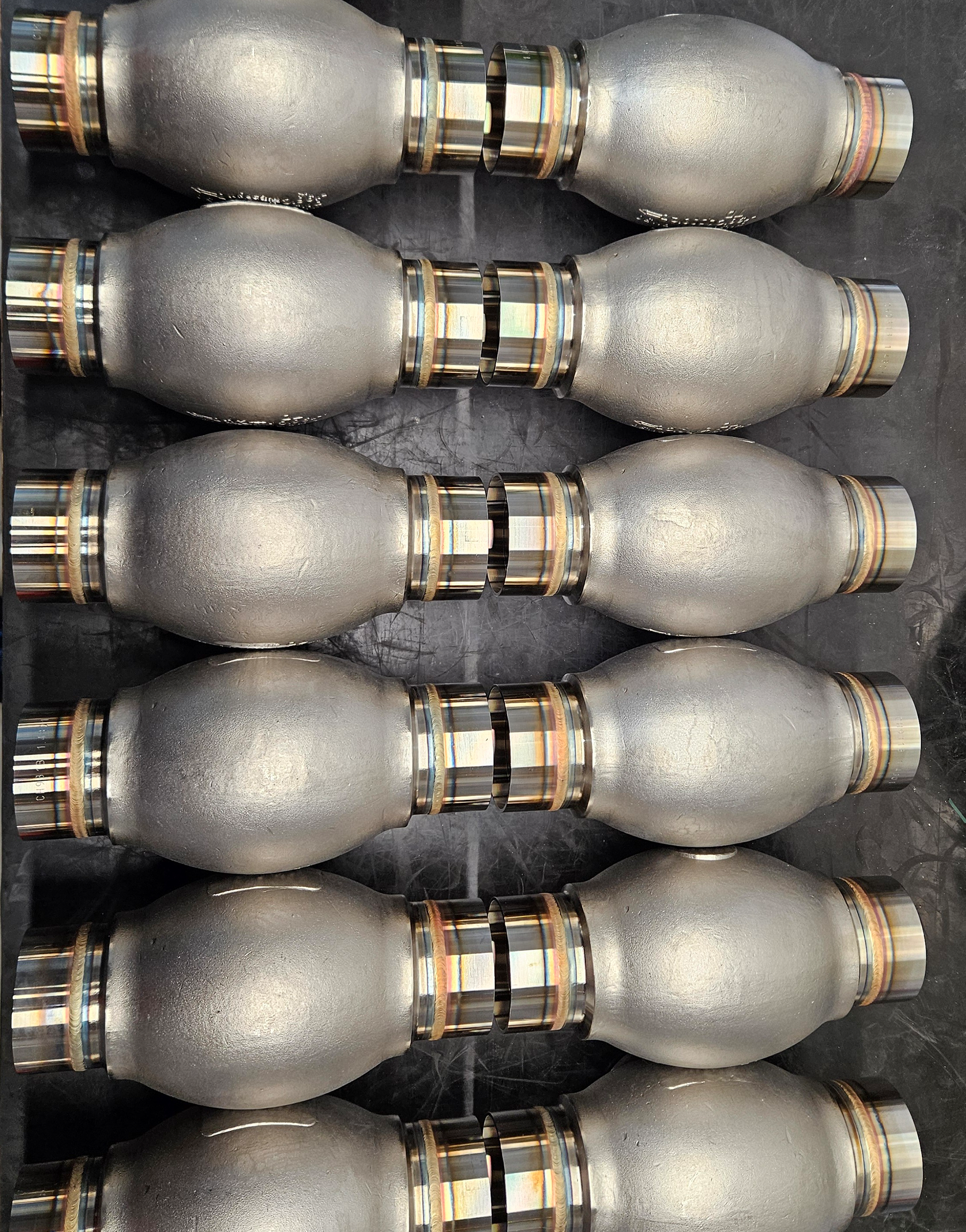 WIG-Schweißarbeiten an Edelstahlventil im Anlagenbau